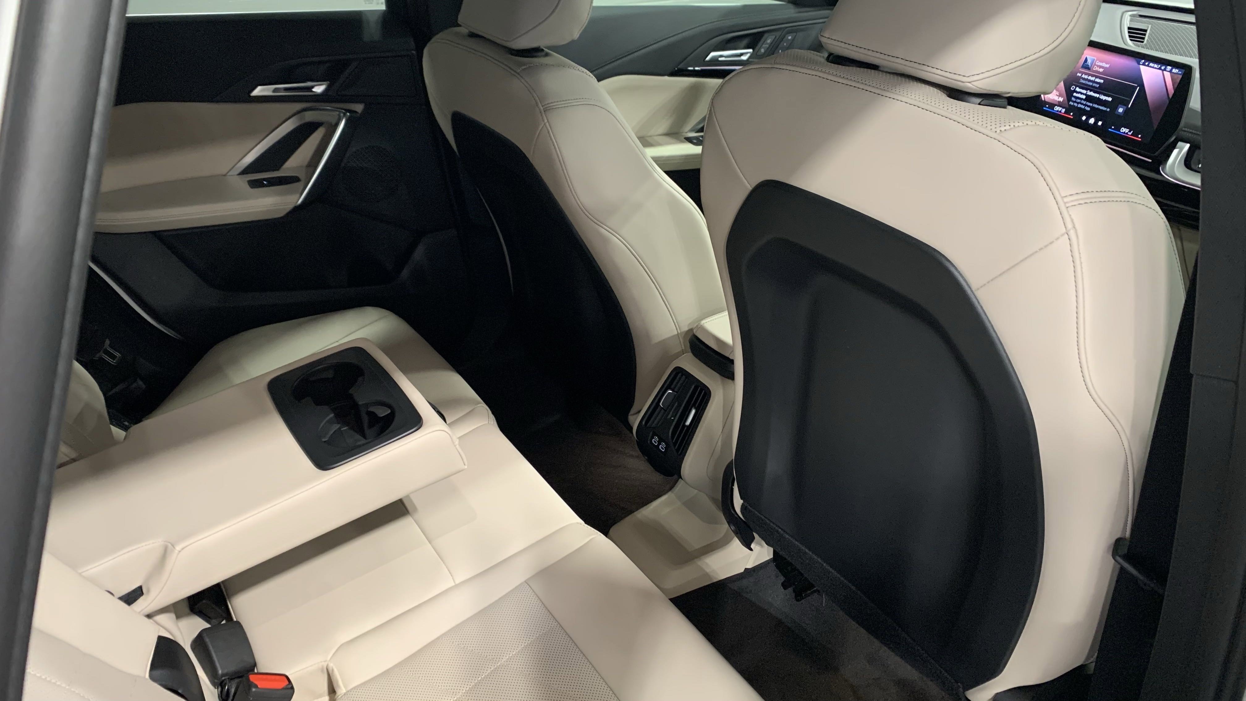 Certified 2025 BMW X1 xDrive28i w/ Convenience Package image 28