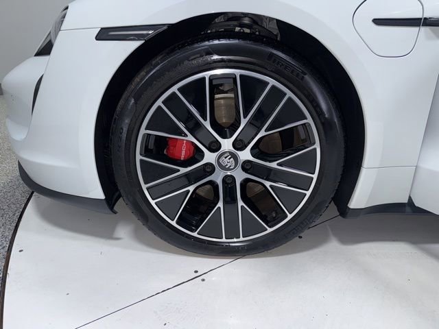 Used 2022 Porsche Taycan 4S image 10