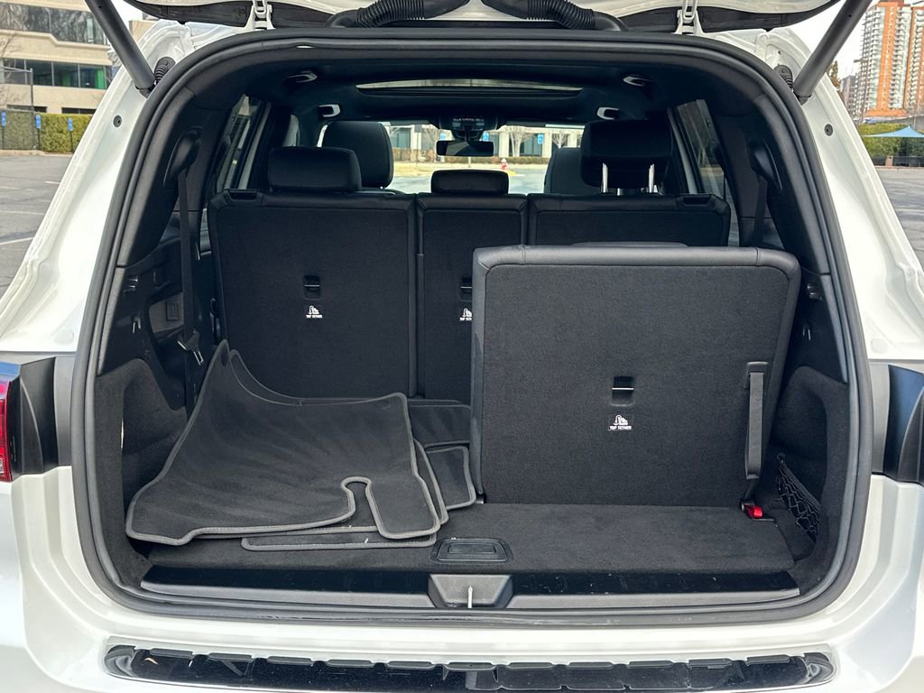 Used 2023 Mercedes-Benz GLB 250 4MATIC image 8