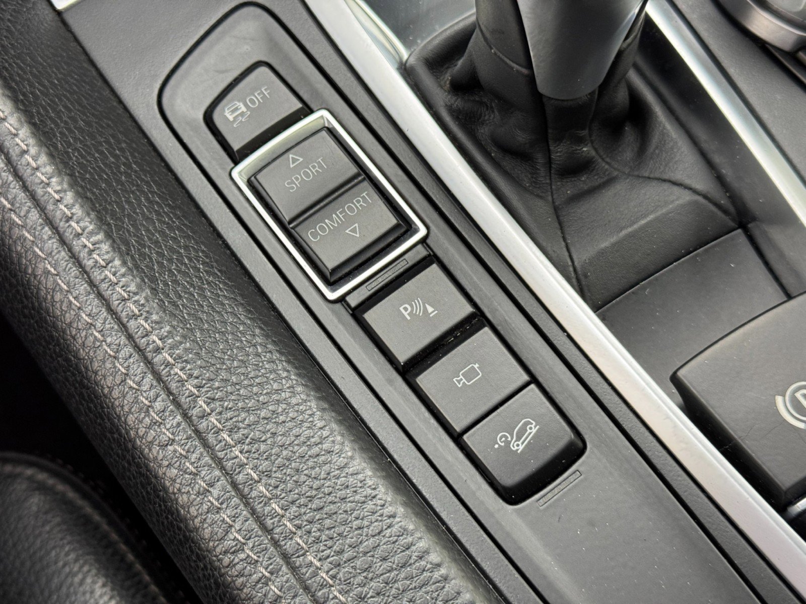 Used 2018 BMW X6 xDrive50i image 28