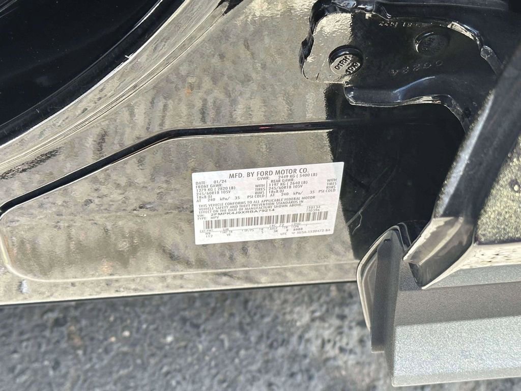 Used 2024 Ford Edge SEL image 18