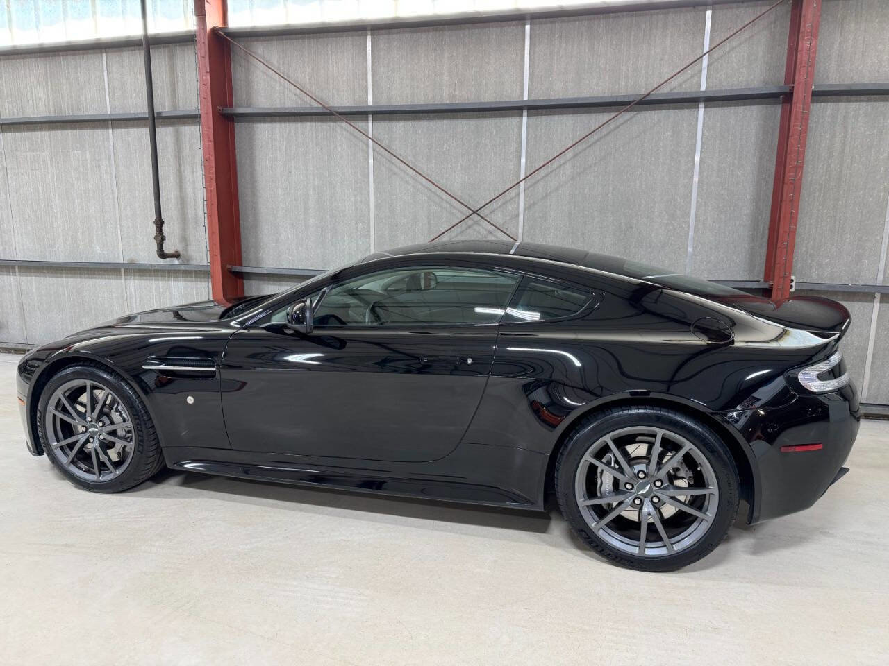 Used 2015 Aston Martin V8 Vantage GT image 7