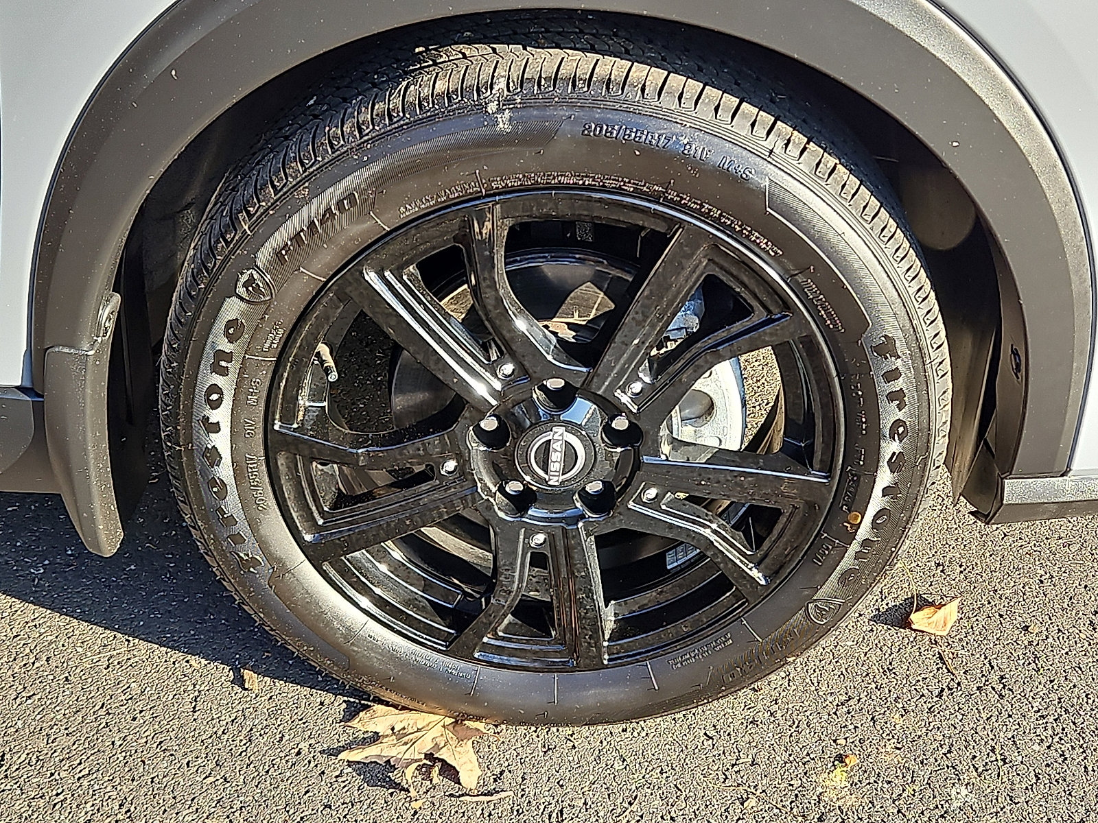 Certified 2024 Nissan Kicks SR w/ SR Premium Package image 8