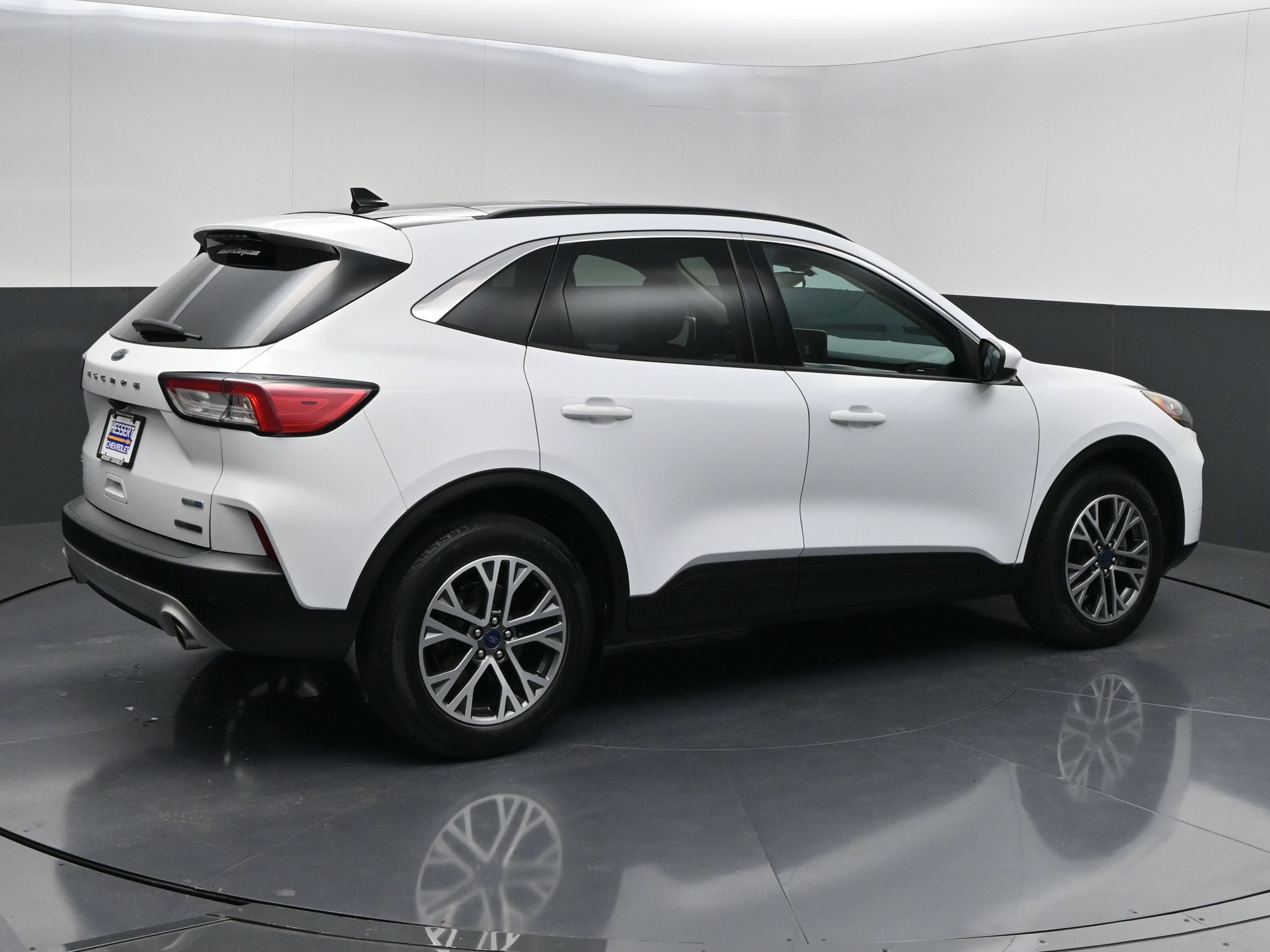 Used 2020 Ford Escape SEL AWD/4WD image 8