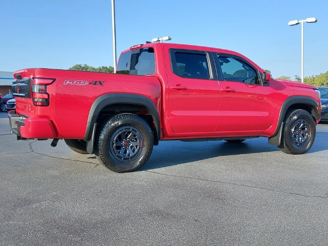 Used 2025 Nissan Frontier PRO-4X w/ Tow Package AWD/4WD image 3