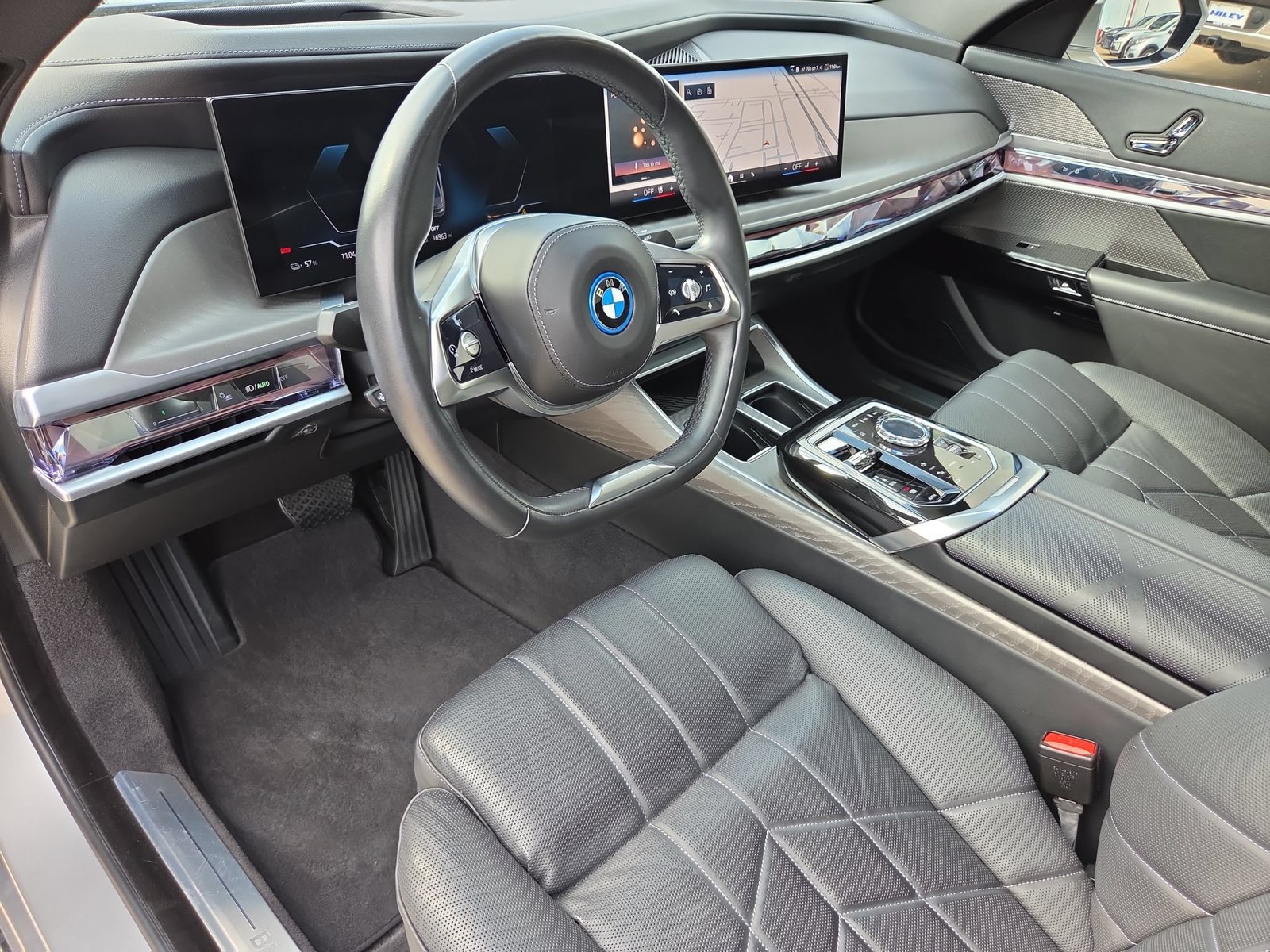 Used 2024 BMW i7 eDrive50 RWD image 10