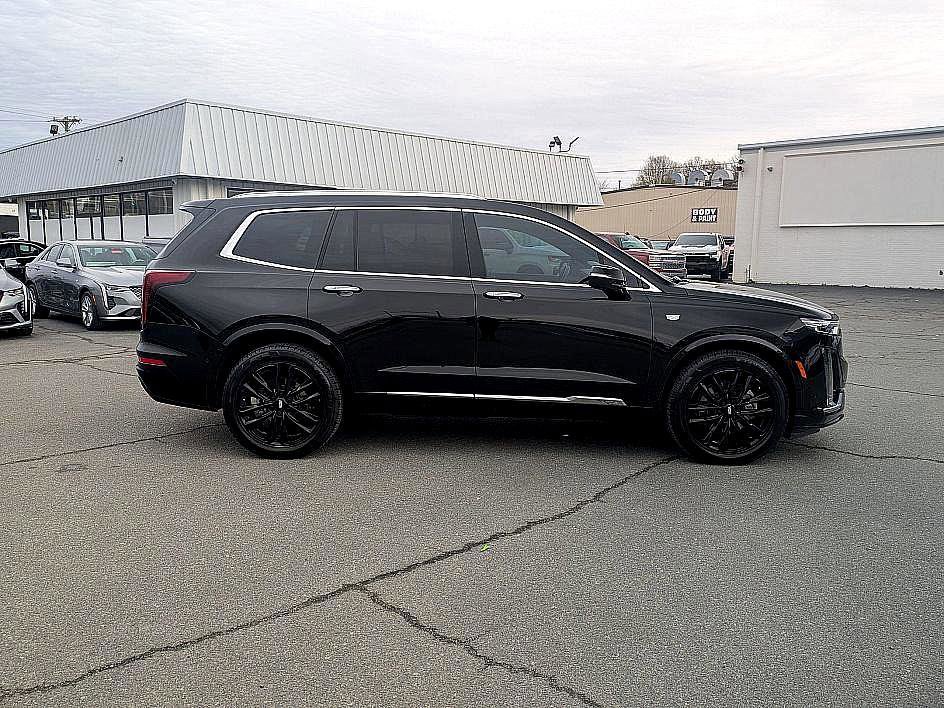 Used 2020 Cadillac XT6 Premium Luxury image 4