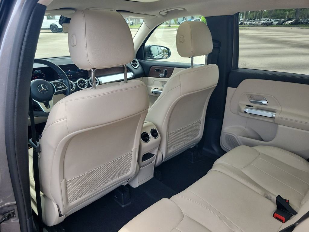 Used 2023 Mercedes-Benz GLB 250 image 13