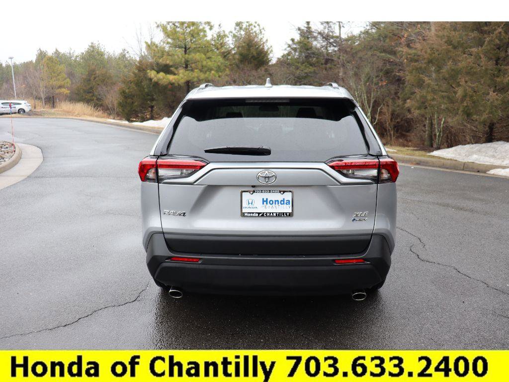 Used 2025 Toyota RAV4 XLE image 6