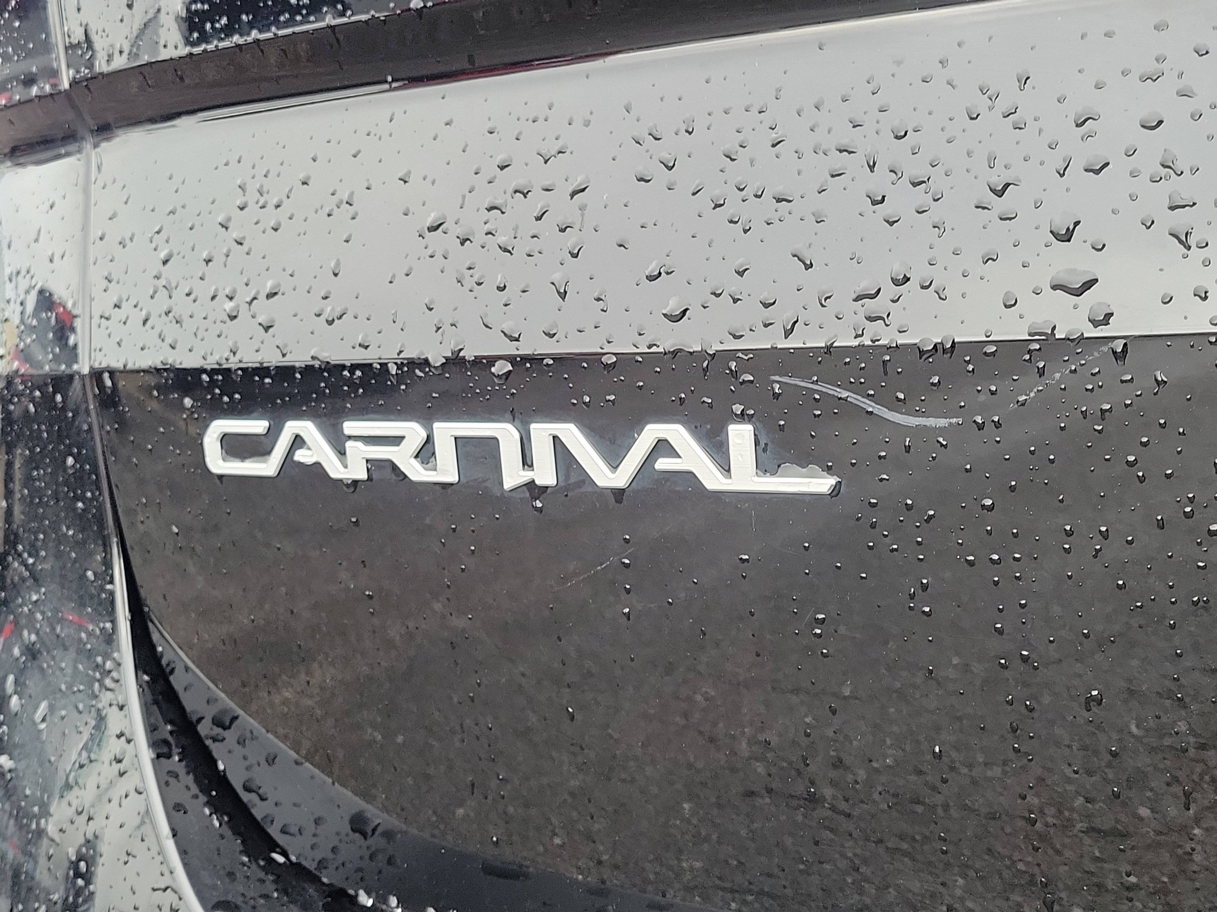 Used 2023 Kia Carnival SX image 6