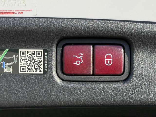 Used 2024 Mercedes-Benz C 300 Sedan image 32