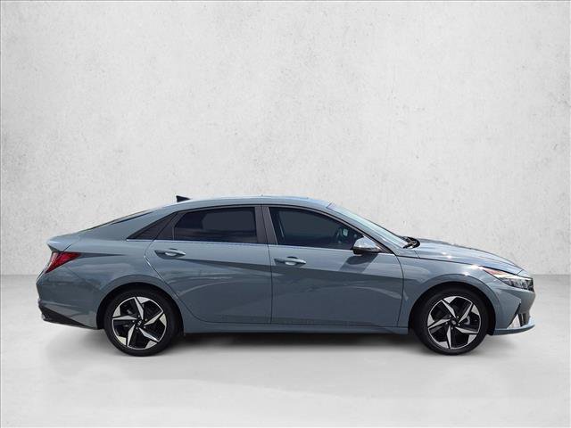 Used 2023 Hyundai Elantra Limited FWD image 7