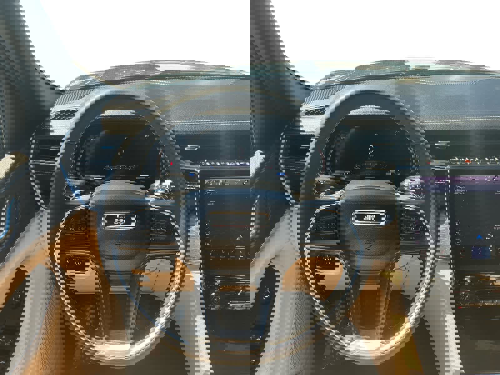 Used 2023 Jeep Grand Cherokee L Limited image 13