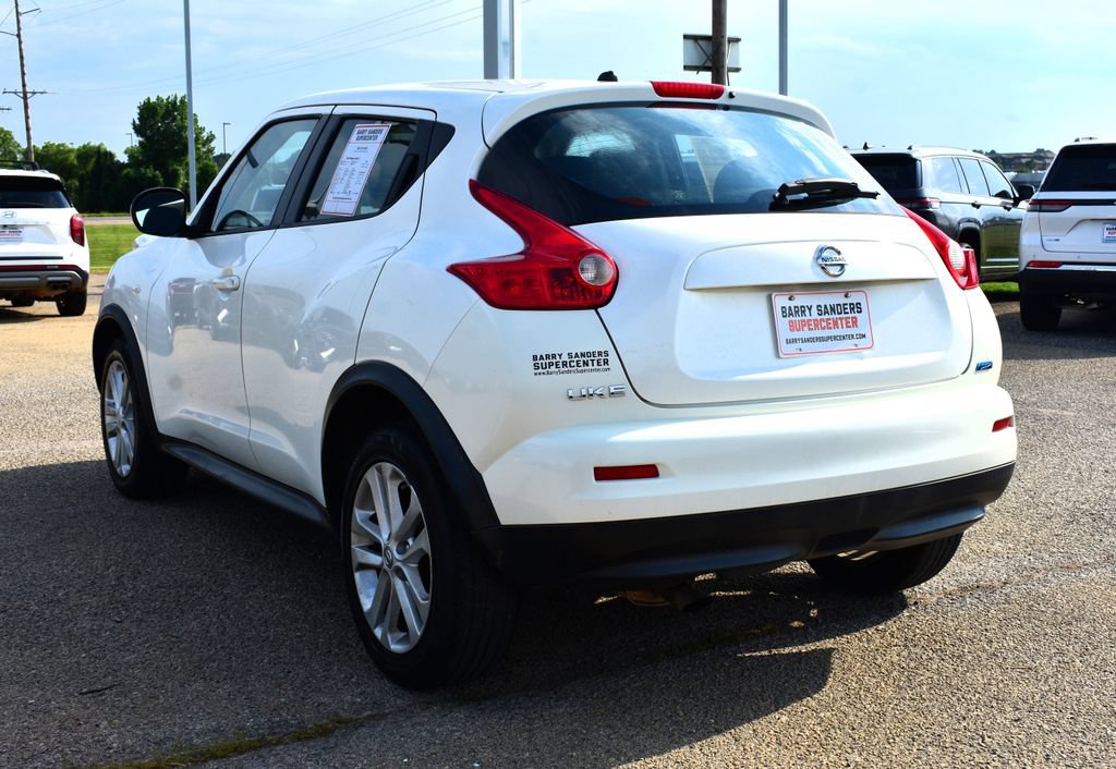 Used 2014 Nissan Juke S FWD image 4