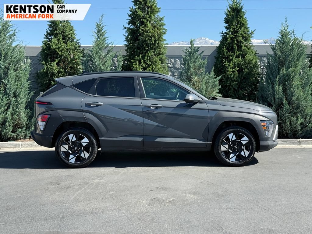 Used 2025 Hyundai Kona SEL AWD/4WD image 9