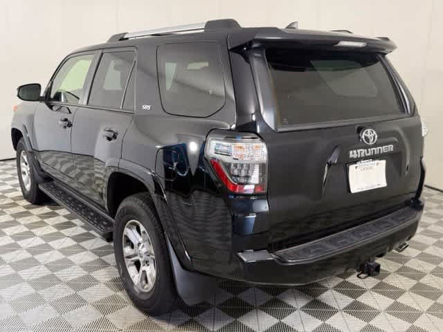 Used 2024 Toyota 4Runner SR5 Premium w/ Moonroof Package AWD/4WD image 4