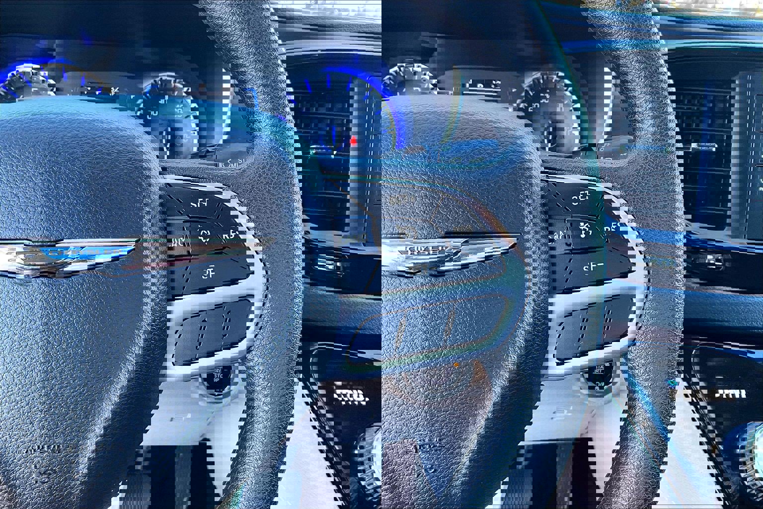 Used 2017 Chrysler Pacifica LX w/ Tire & Wheel Group image 13