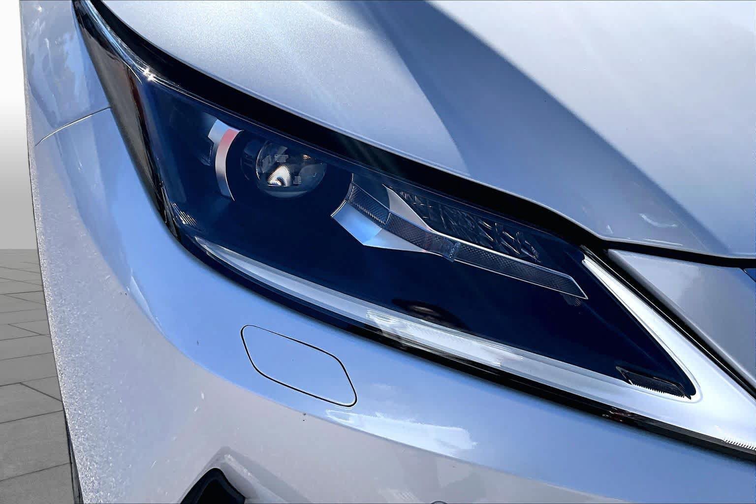 Used 2020 Lexus RX 350L Premium w/ Premium Package AWD/4WD image 28