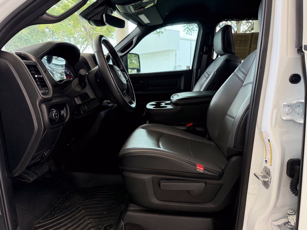 Used 2025 RAM 3500 Tradesman AWD/4WD image 6