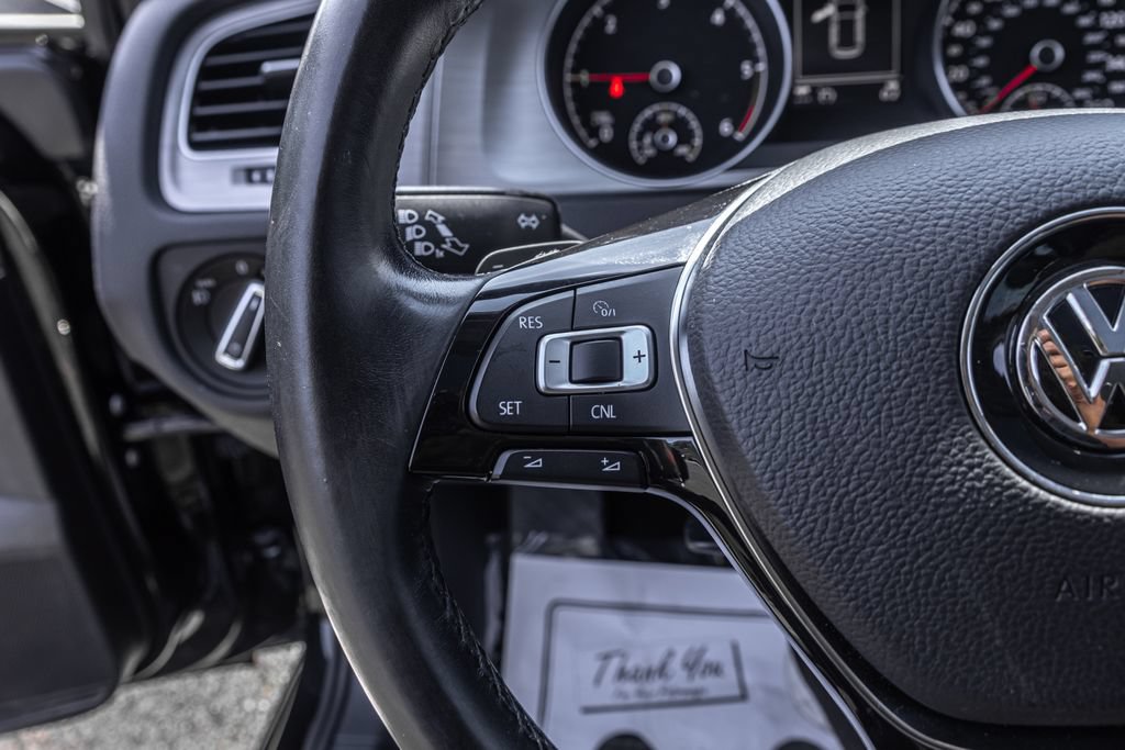 Used 2015 Volkswagen Golf TDI SE w/ Lighting Package FWD image 23