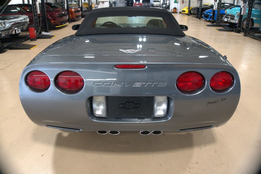 Used 2003 Chevrolet Corvette Base w/ Preferred Equipment Group1 image 4