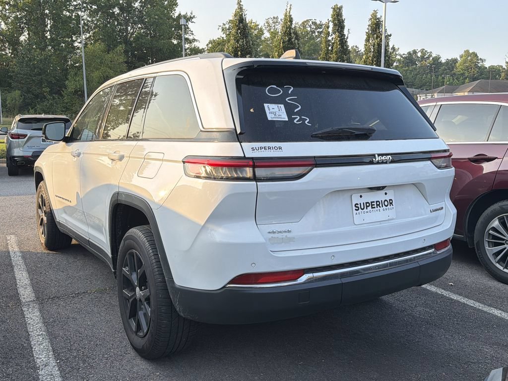 Used 2023 Jeep Grand Cherokee Limited AWD/4WD image 5