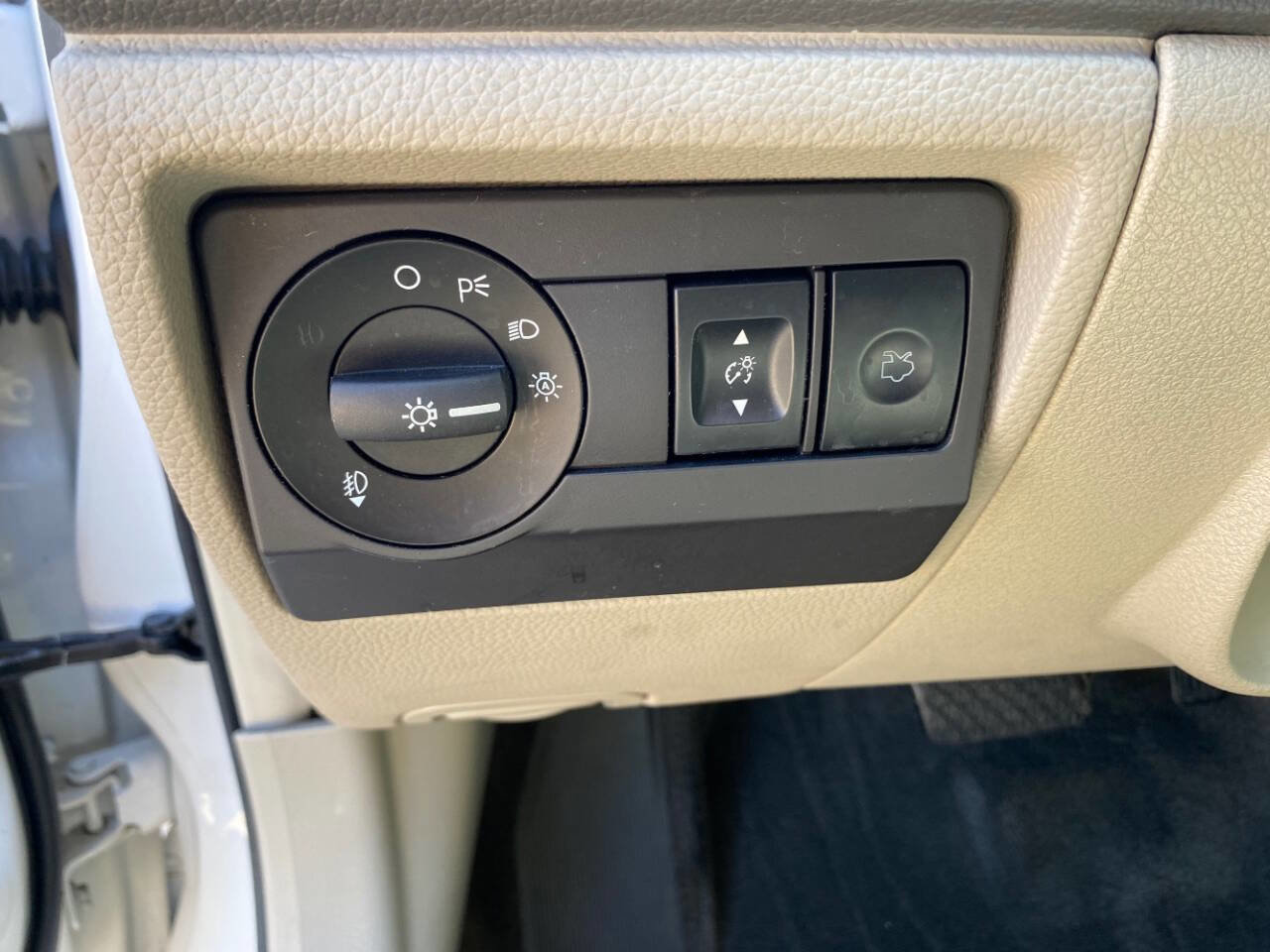 Used 2012 Ford Fusion SE image 23