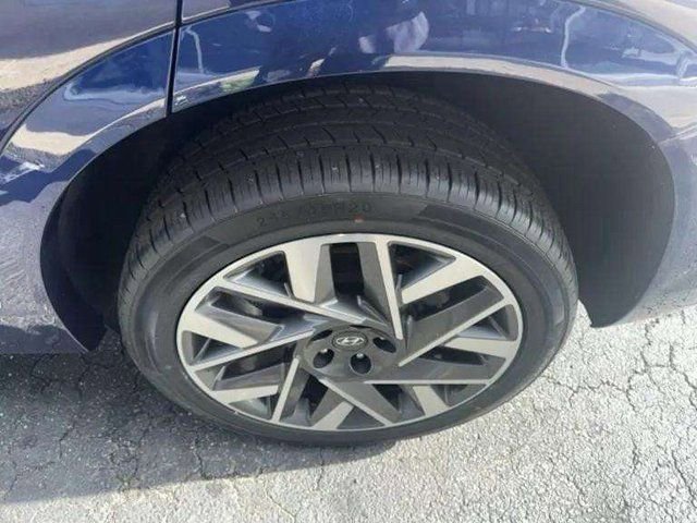 Used 2023 Hyundai Santa Fe Calligraphy w/ Cargo Package image 17