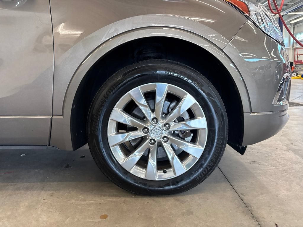 Used 2017 Buick Envision Essence AWD/4WD image 32