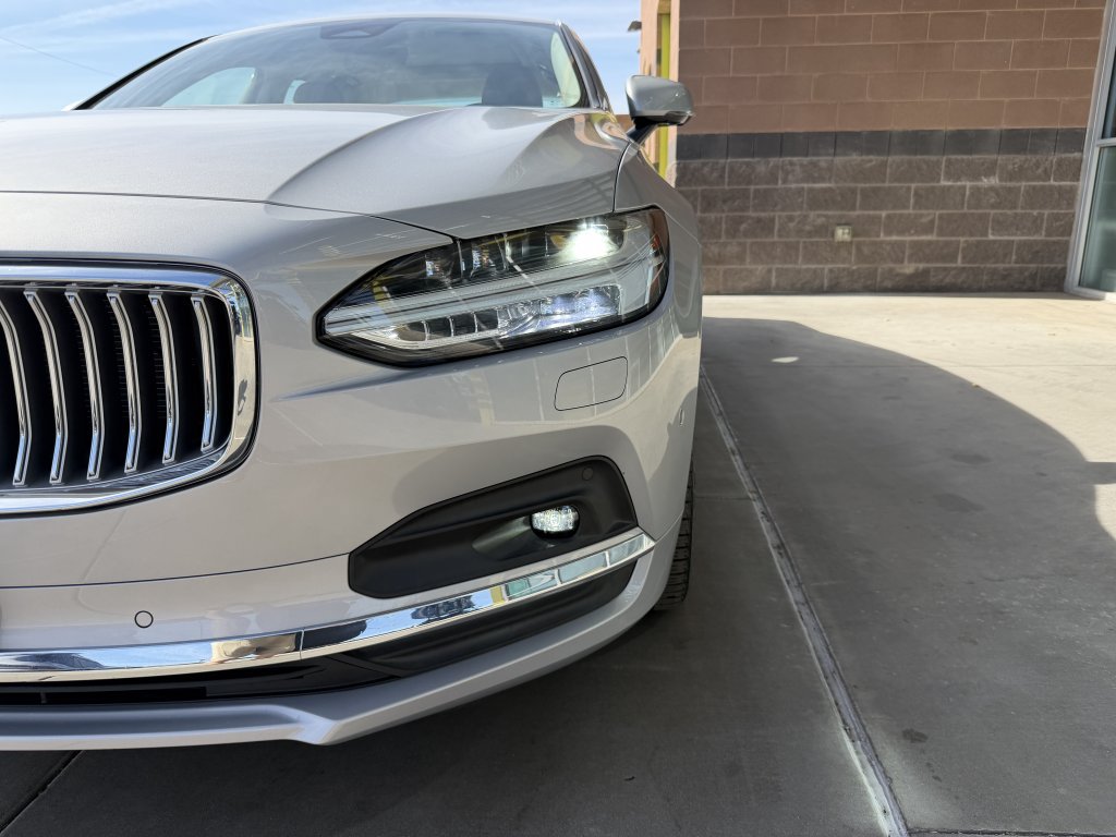 Used 2024 Volvo S90 B6 Plus w/ Protection Package Premier AWD/4WD image 11