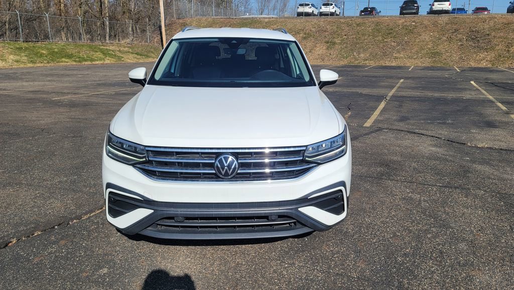 Used 2022 Volkswagen Tiguan SE image 4