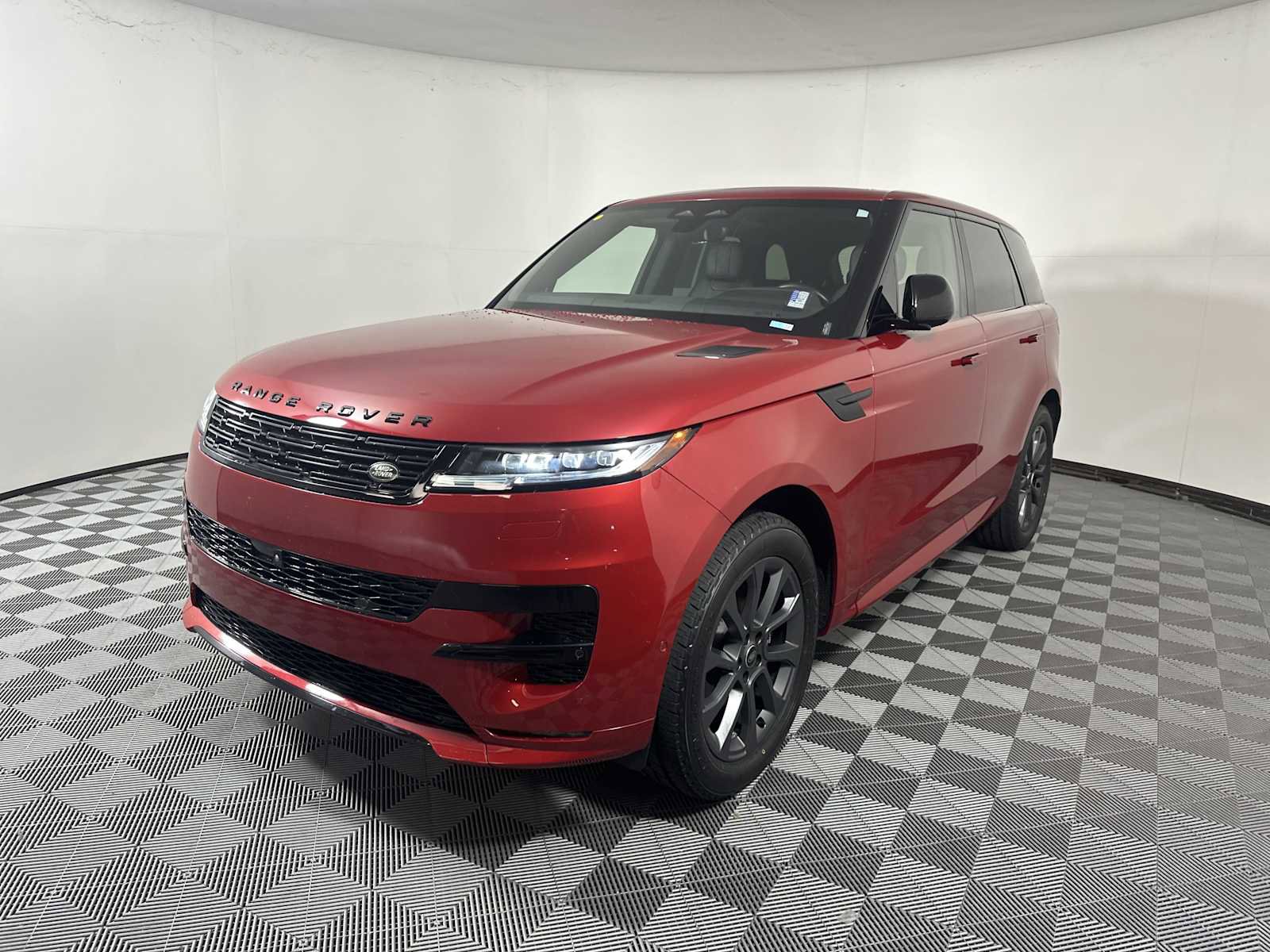 Used 2024 Land Rover Range Rover Sport Dynamic SE image 6