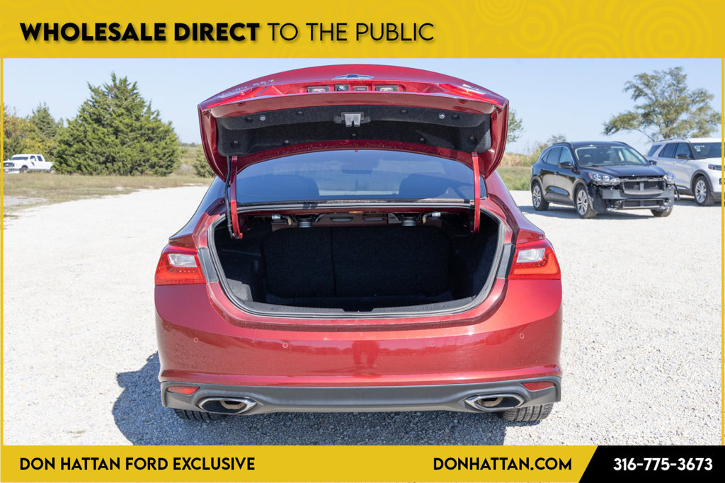 Used 2017 Chevrolet Malibu Premier w/ Premier Sun and Wheel Package FWD image 25