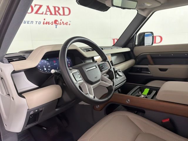 Used 2024 Land Rover Defender 90 S image 12