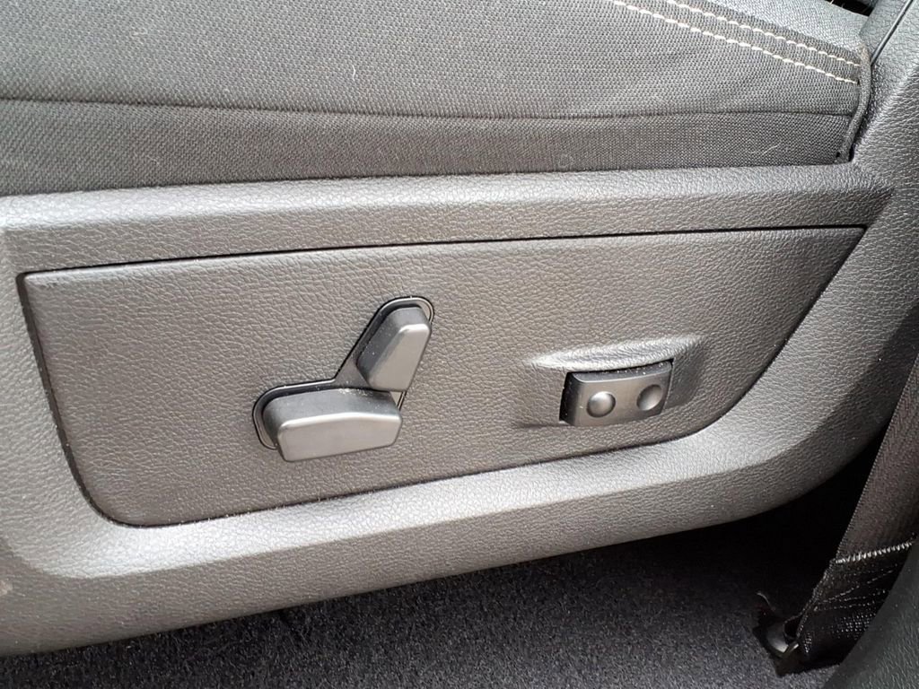 Used 2023 RAM 1500 Classic Warlock w/ Electronics Group image 20