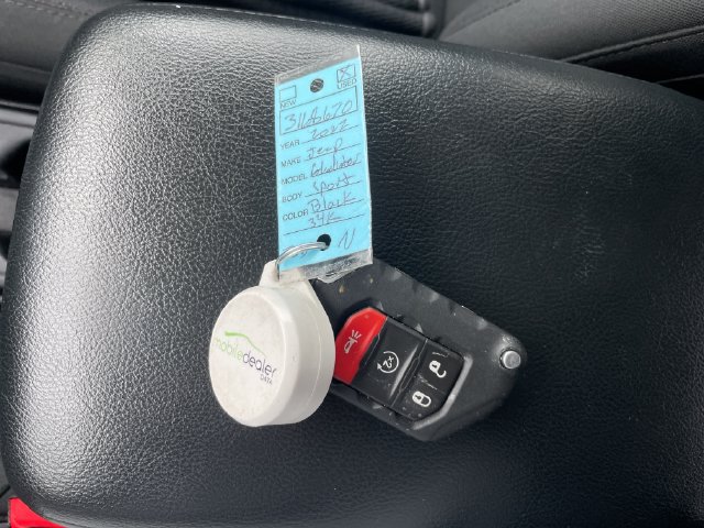 Used 2022 Jeep Gladiator Sport AWD/4WD image 18