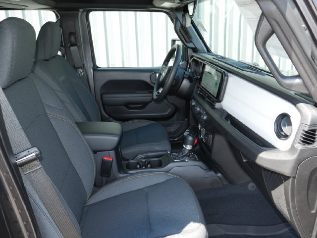New 2026 Jeep Gladiator Sport AWD/4WD image 24