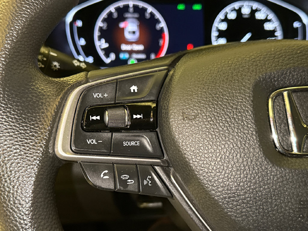 Used 2018 Honda Accord LX image 27