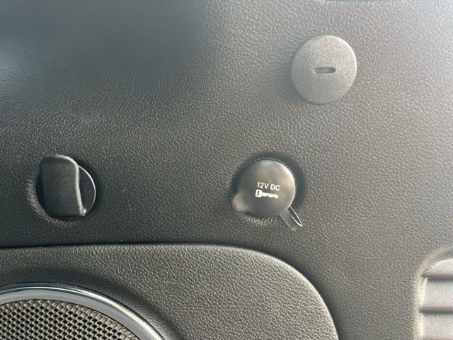 Used 2021 Jeep Grand Cherokee Limited w/ Luxury Group II image 9