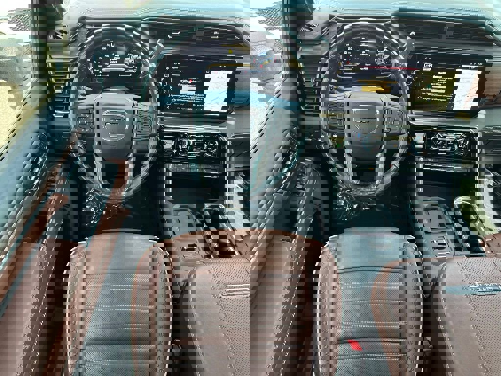 Used 2024 GMC Sierra 2500 Denali Ultimate image 20