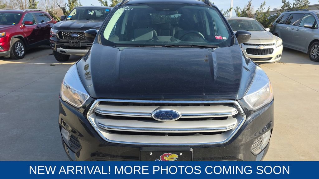 Used 2018 Ford Escape SE w/ SE Sync 3 Package image 8