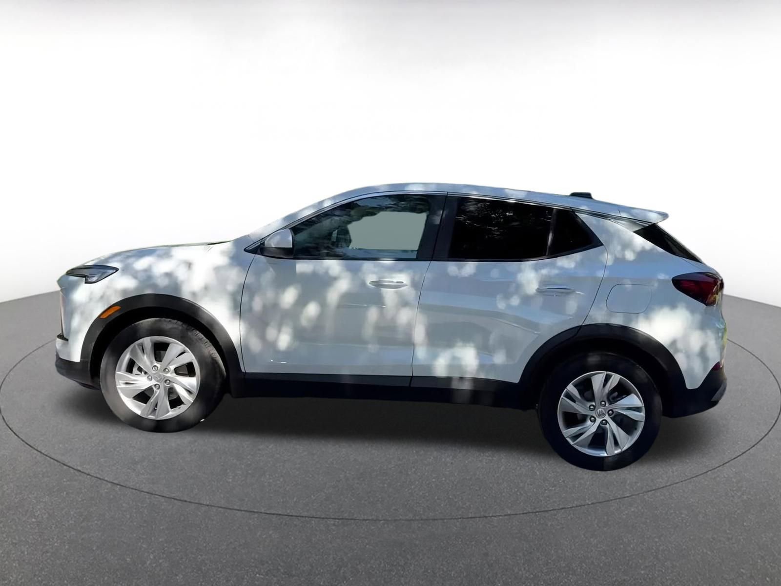 Used 2025 Buick Encore GX Preferred image 9