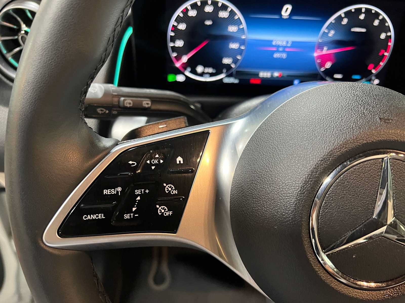 Used 2026 Mercedes-Benz GLB 250 4MATIC image 29