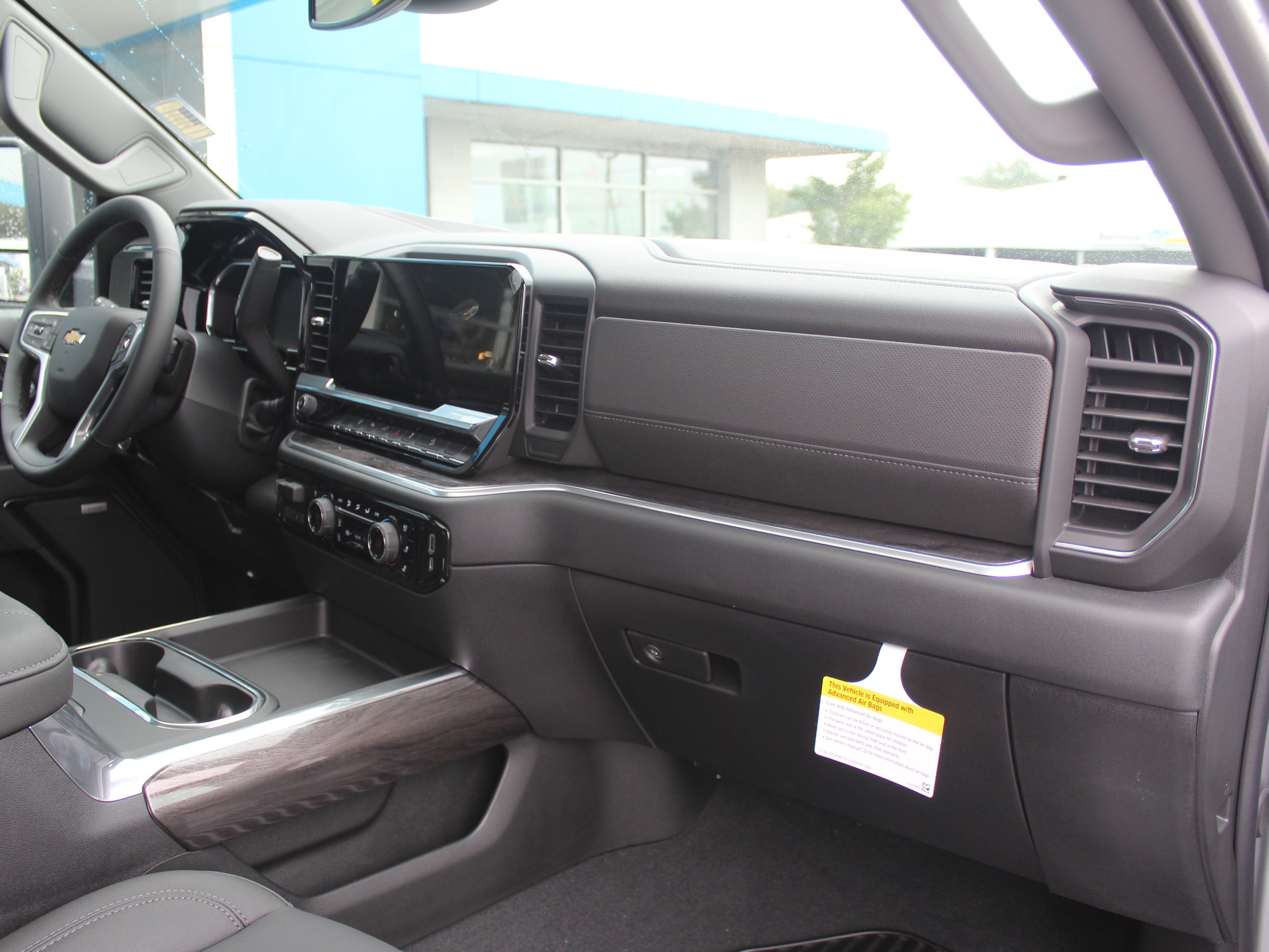 New 2026 Chevrolet Silverado 2500 LTZ w/ LTZ Convenience Package AWD/4WD image 15