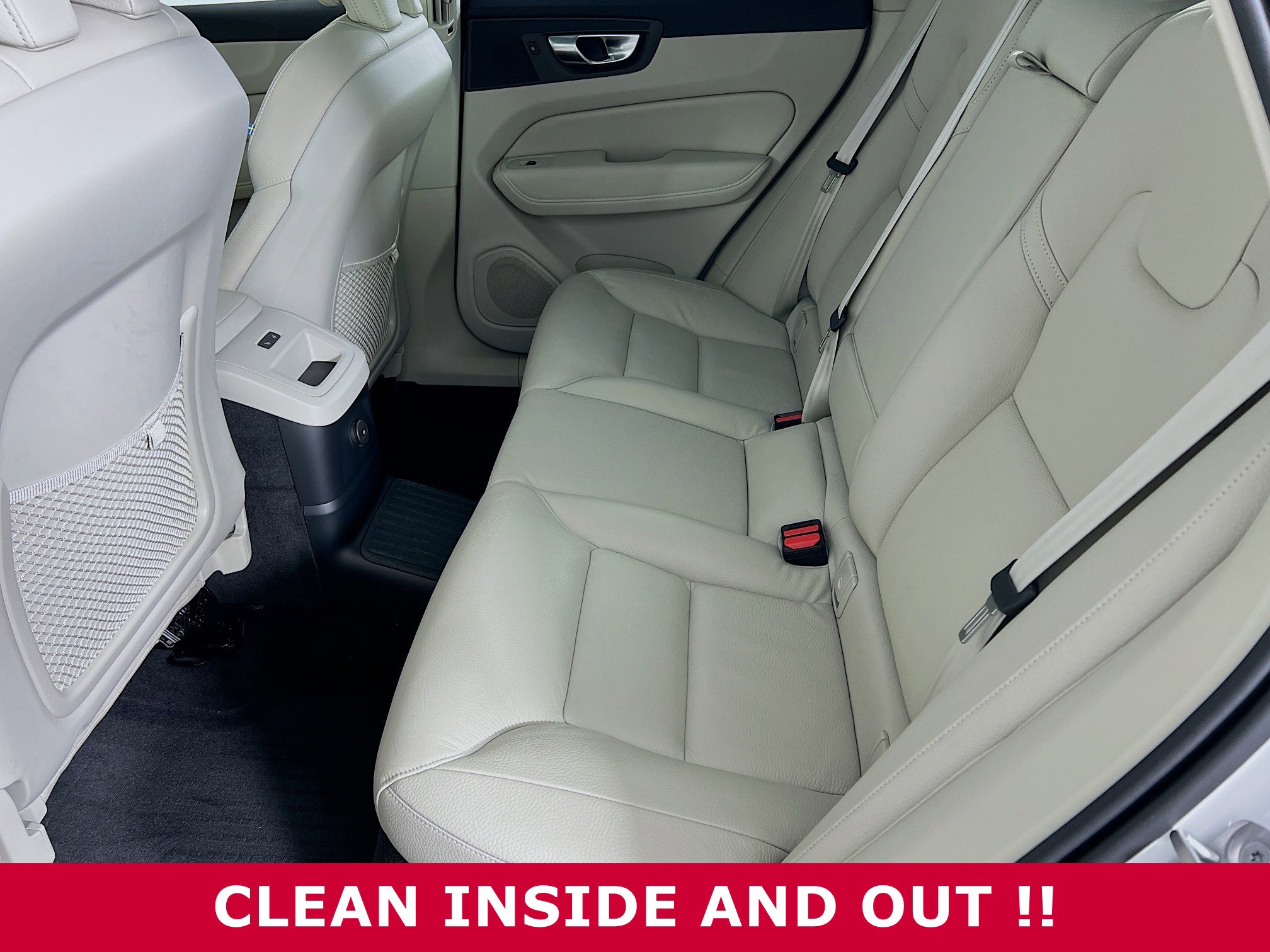 Used 2025 Volvo XC60 T8 Plus w/ Protection Package Premier image 5