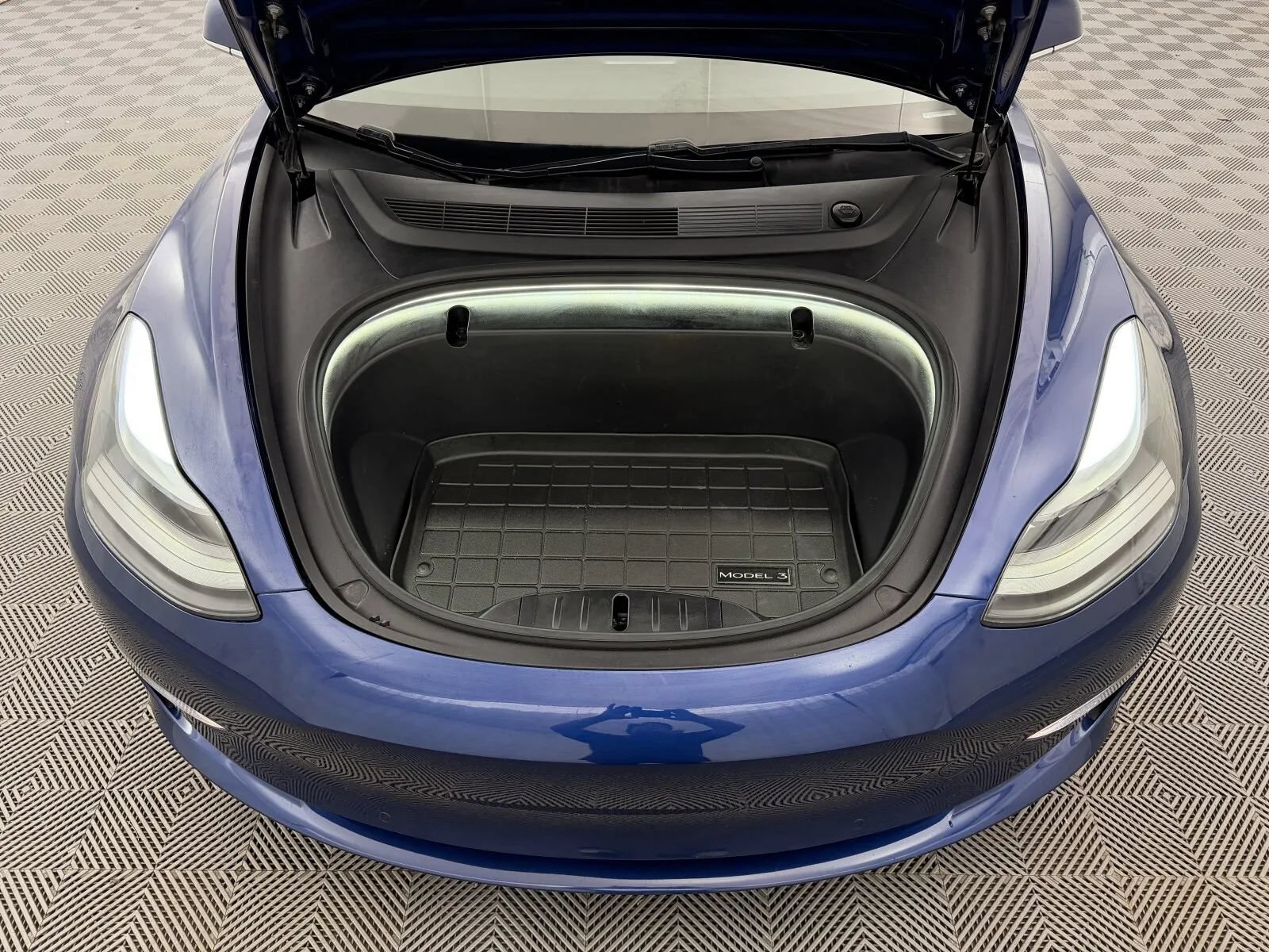 Used 2020 Tesla Model 3 Long Range AWD/4WD image 37