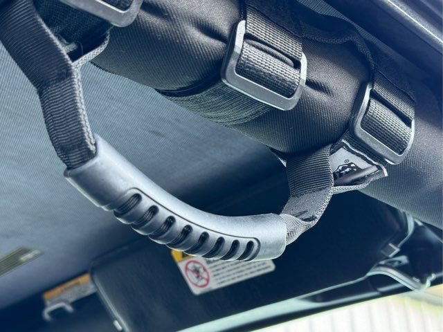 Used 2005 Jeep Wrangler Unlimited image 30