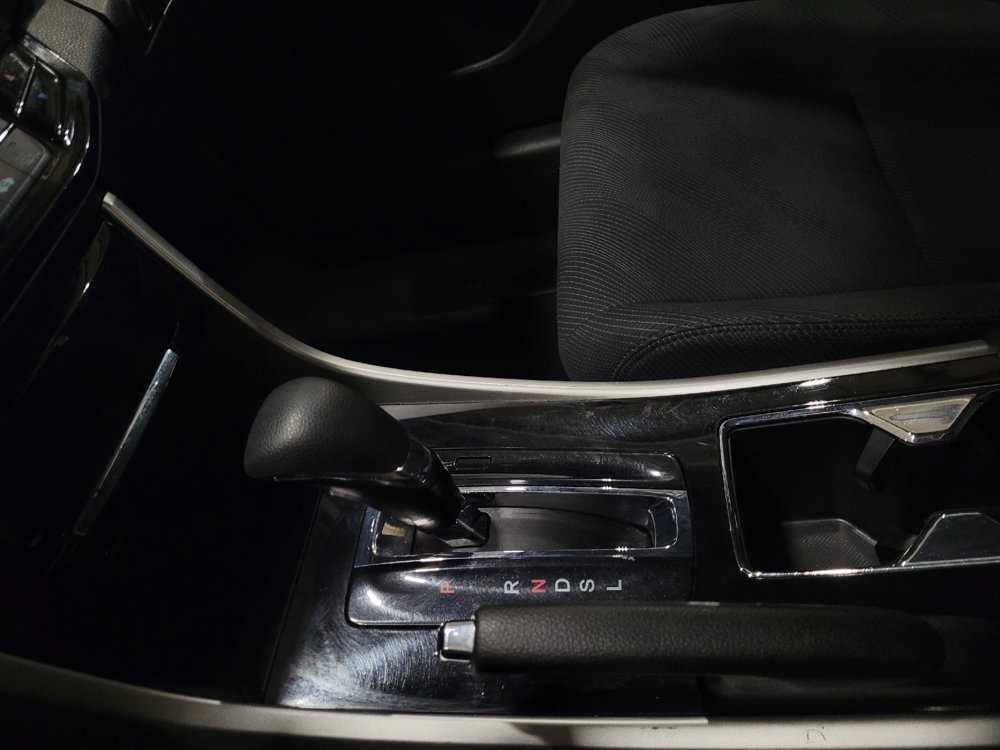 Used 2017 Honda Accord EX image 26