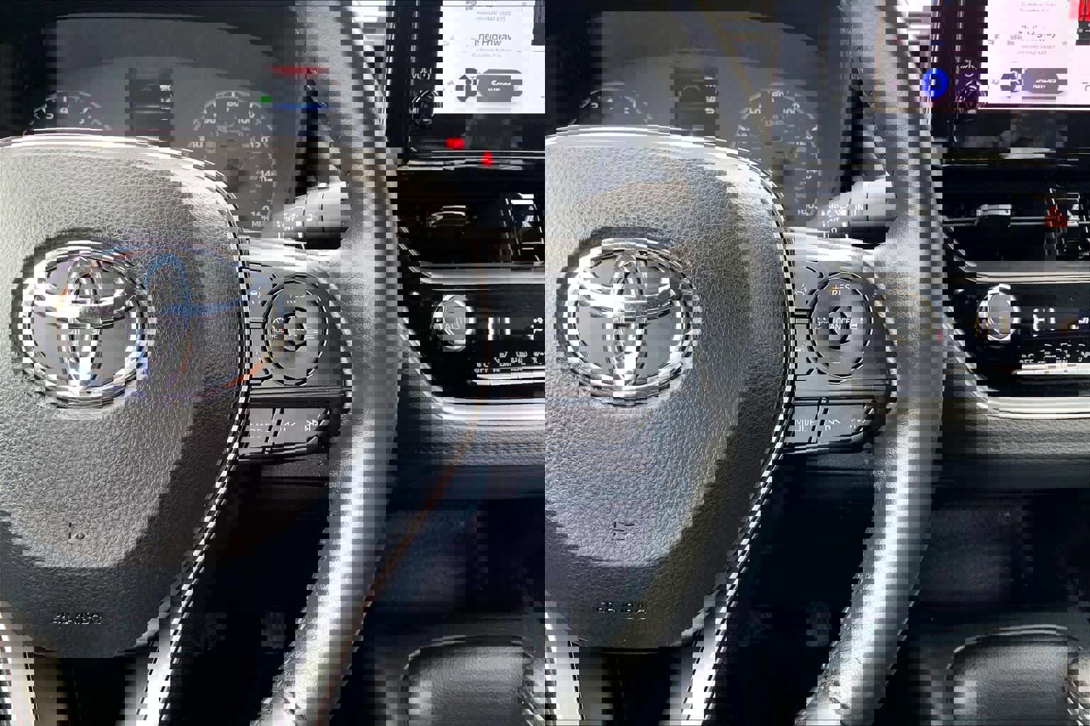 Certified 2023 Toyota Corolla SE w/ Carpet Mat Package (TMS) image 25