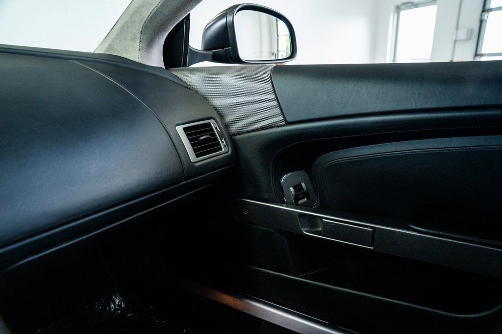Used 2011 Aston Martin DB9 Coupe RWD image 43